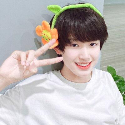 张泽禹最新爆料图片大全,高清美图大集合，魅力四溢引关注  第2张